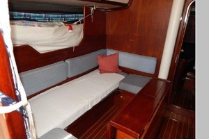 Euphorie 42ft Beneteau Yacht For Sale
