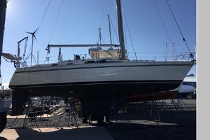 Blue Highway 42ft Moody Yacht For Sale