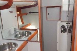 Waterlilly 40ft Freedom Yacht For Sale
