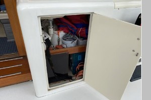 Lunasea 38ft Egg Harbor Yacht For Sale