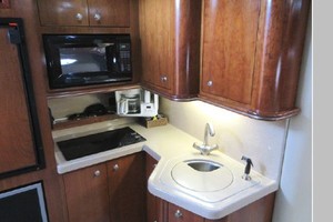 Cooling Time 37ft Cruisers Yachts Yacht For Sale