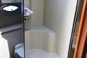 Cooling Time 37ft Cruisers Yachts Yacht For Sale
