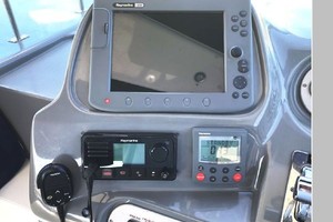 Cooling Time 37ft Cruisers Yachts Yacht For Sale
