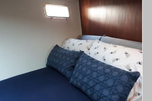 Mystic Bound 37ft Hatteras Yacht For Sale