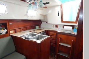 Euphoria 37ft Hunter Yacht For Sale