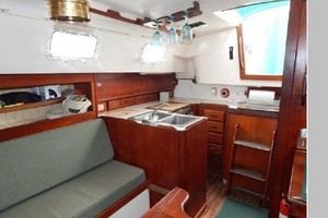 Euphoria 37ft Hunter Yacht For Sale