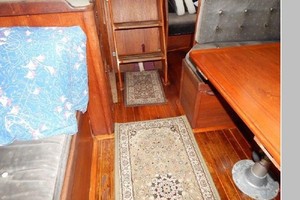 Loose Shoes 35ft Ericson Yacht For Sale