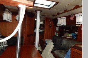 Loose Shoes 35ft Ericson Yacht For Sale