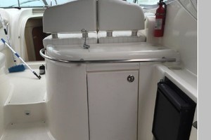 Salty Dog 35ft Maxum Yacht For Sale