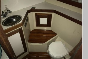 Kambe J 34ft Catalina Yacht For Sale