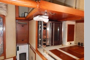 Zampano 34ft Fisher Yacht For Sale