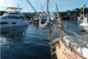 Zampano 34ft Fisher Yacht For Sale