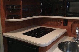 Jeff s Joy 34ft Rinker Yacht For Sale