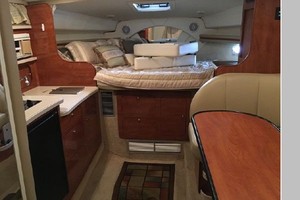 Jeff s Joy 34ft Rinker Yacht For Sale