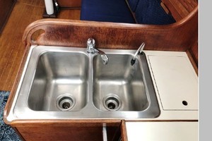 Badger 34ft Sabre Yacht For Sale