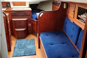 Badger 34ft Sabre Yacht For Sale