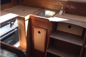 Altara 33ft C amp C Yacht For Sale