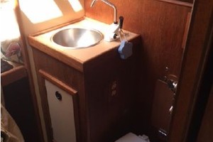 Altara 33ft C amp C Yacht For Sale