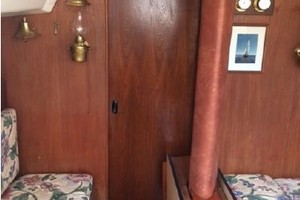 Altara 33ft C amp C Yacht For Sale