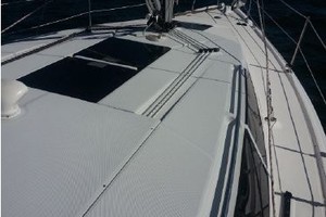 Ava Sophia 33ft Hunter Yacht For Sale