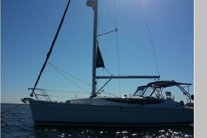 Ava Sophia 33ft Hunter Yacht For Sale