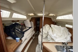 Erehwon 33ft Hunter Yacht For Sale