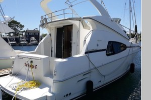 33ft Silverton Yacht For Sale