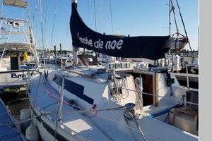 L Arche De Noe 32ft Beneteau Yacht For Sale