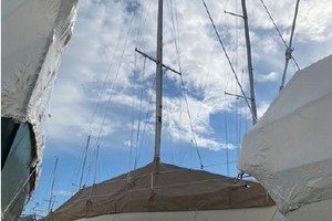 L Arche De Noe 32ft Beneteau Yacht For Sale