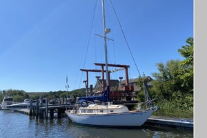 Pumpkin 32ft Bristol Yacht For Sale