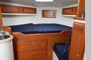 Dauntless 31ft Cabo Yacht For Sale