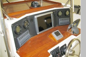 Blues Chaser 31ft Ocean Master Yacht For Sale