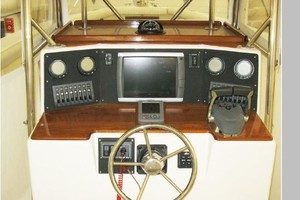 Blues Chaser 31ft Ocean Master Yacht For Sale