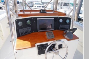 Blues Chaser 31ft Ocean Master Yacht For Sale