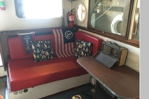 CHEE 30ft Chris Craft Yacht For Sale