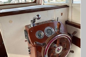 CHEE 30ft Chris Craft Yacht For Sale