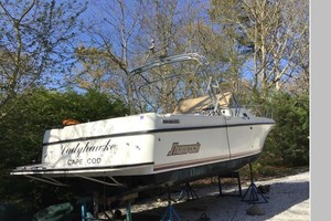 Ladyhawke 25ft Shamrock Yacht For Sale