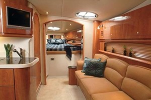 37ft Four Winns Yacht For Sale