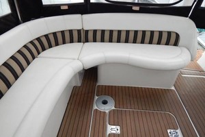 37ft Four Winns Yacht For Sale