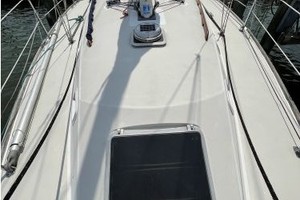 Solas 33ft Pearson Yacht For Sale