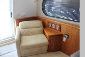 Trumpeter Swan 41ft Silverton Yacht For Sale