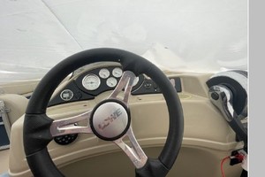 21ft Lowe Yacht For Sale