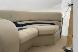 21ft Lowe Yacht For Sale