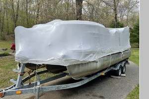 21ft Lowe Yacht For Sale