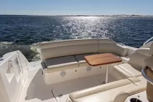 2008 Tiara Yachts 3900 Sovran thumbnail 6