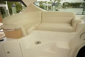 2008 Tiara Yachts 3900 Sovran thumbnail 14
