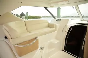 2008 Tiara Yachts 3900 Sovran thumbnail 15