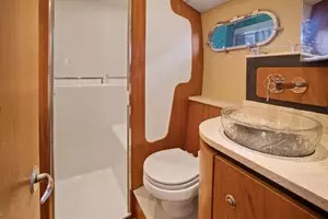 2008 Tiara Yachts 3900 Sovran thumbnail 20