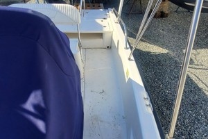 Wikaba 18ft Boston Whaler Yacht For Sale