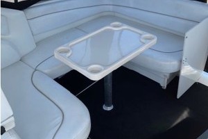 SUNSET SEEKER  33ft Larson Yacht For Sale
